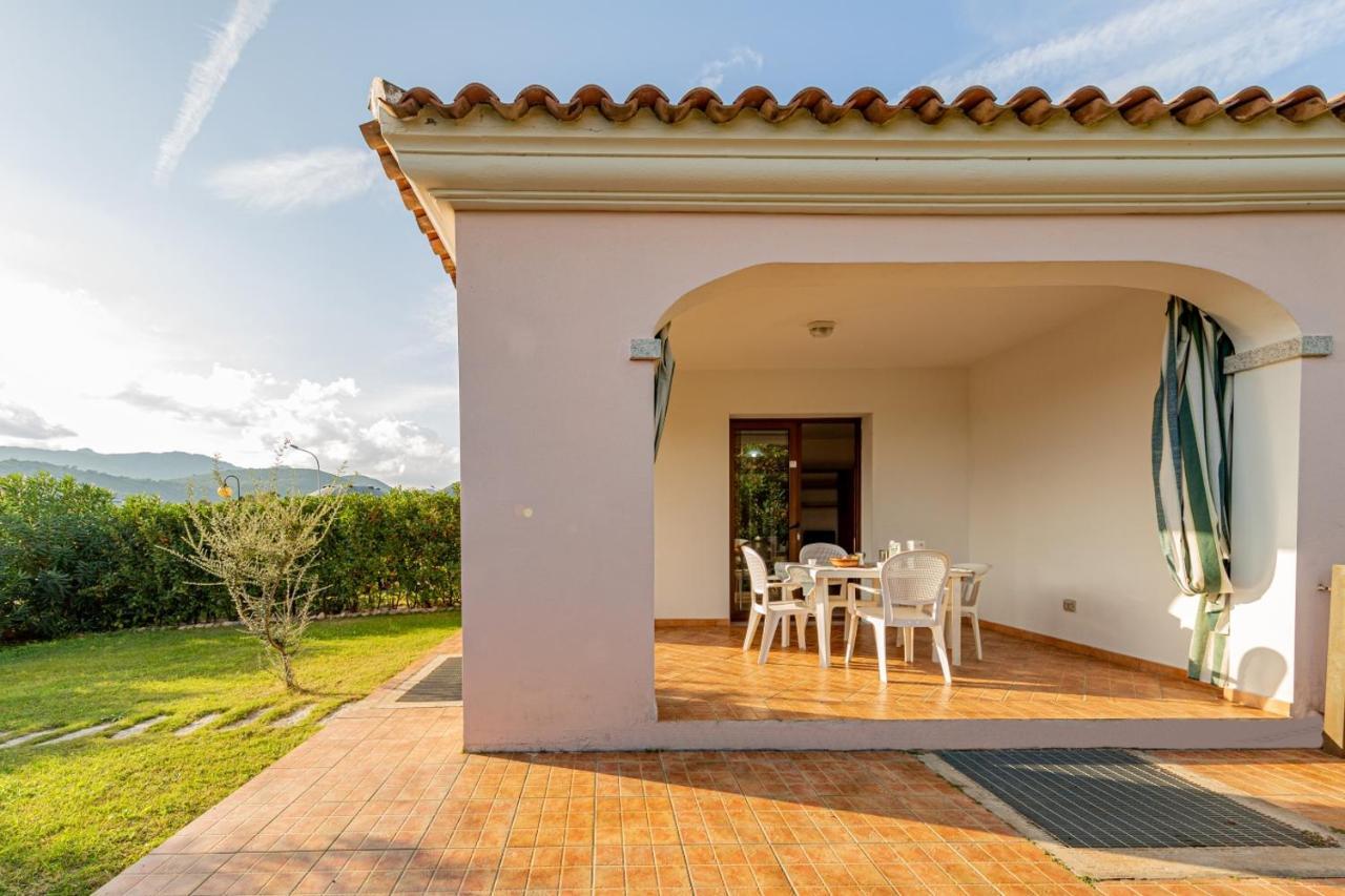 Appartamento Residenziale Trilocale 6 Posti Letto Via Sardegna San Teodoro San Teodoro  Exteriör bild