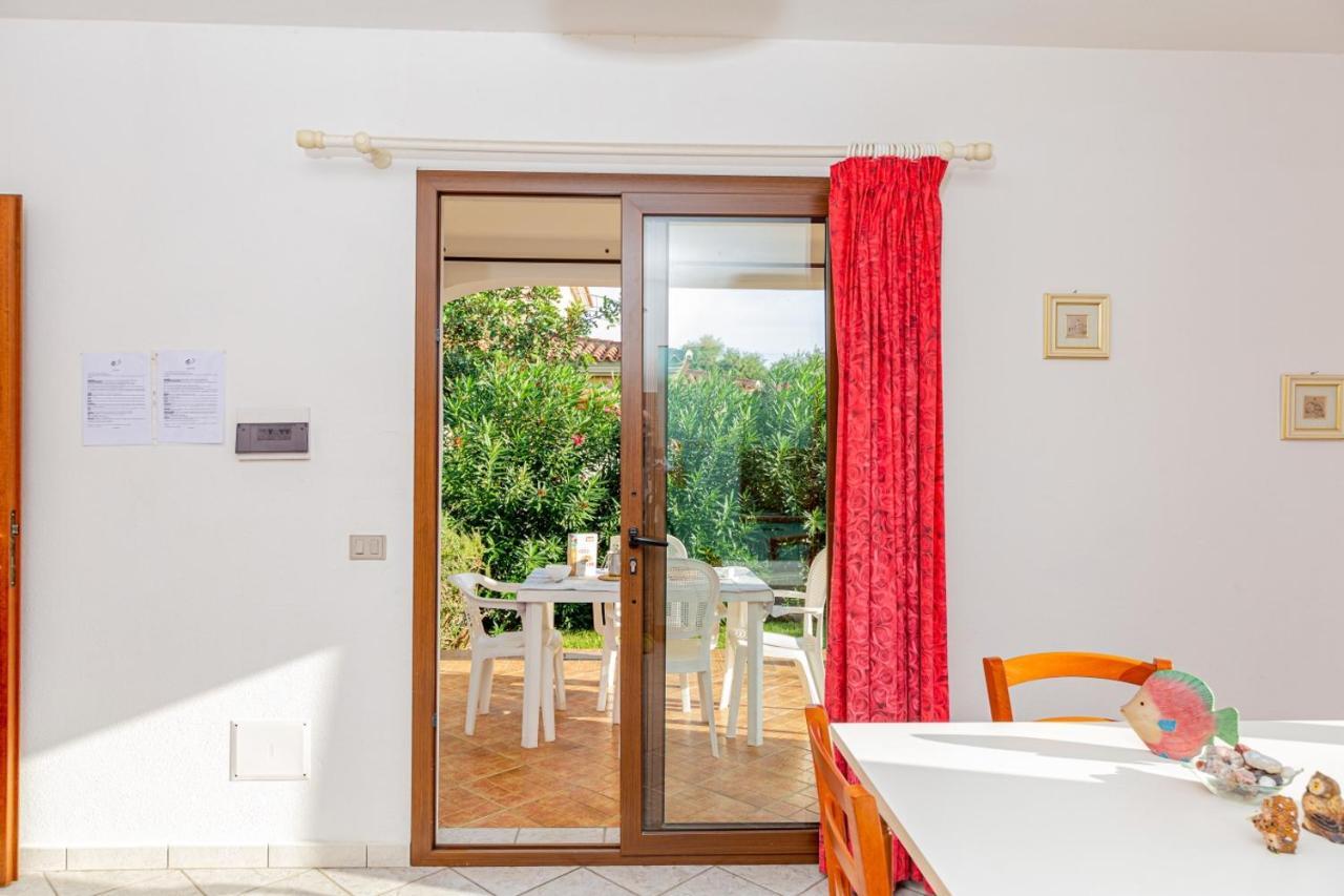Appartamento Residenziale Trilocale 6 Posti Letto Via Sardegna San Teodoro San Teodoro  Exteriör bild
