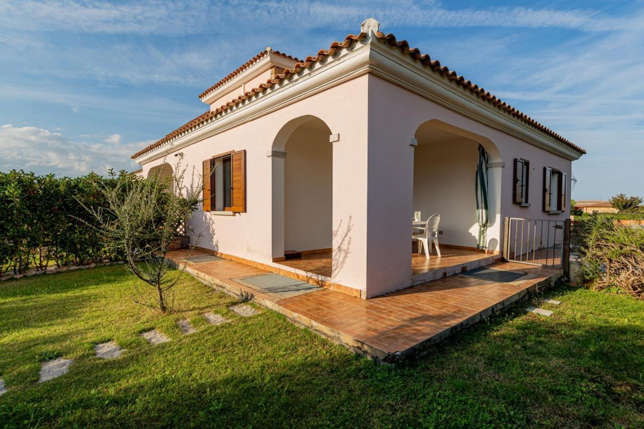 Appartamento Residenziale Trilocale 6 Posti Letto Via Sardegna San Teodoro San Teodoro  Exteriör bild