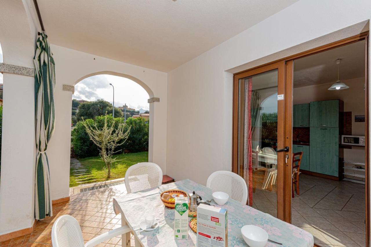 Appartamento Residenziale Trilocale 6 Posti Letto Via Sardegna San Teodoro San Teodoro  Exteriör bild